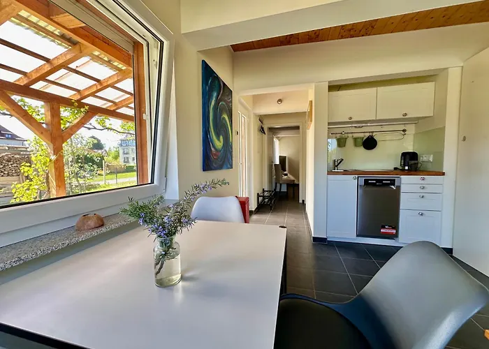 Seezeit & Romantisches Baumhaus * شتوركو