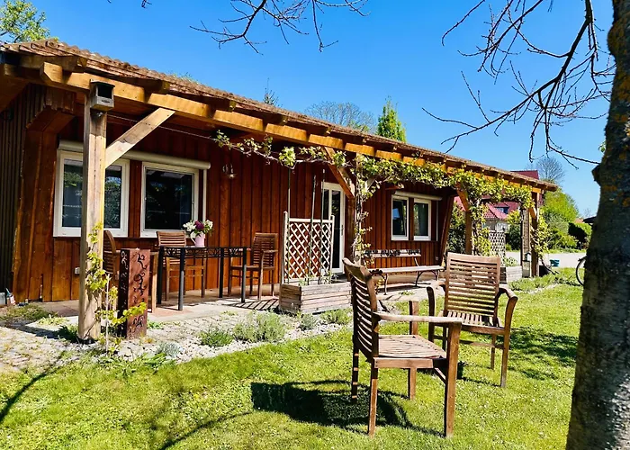 Seezeit & Romantisches Baumhaus