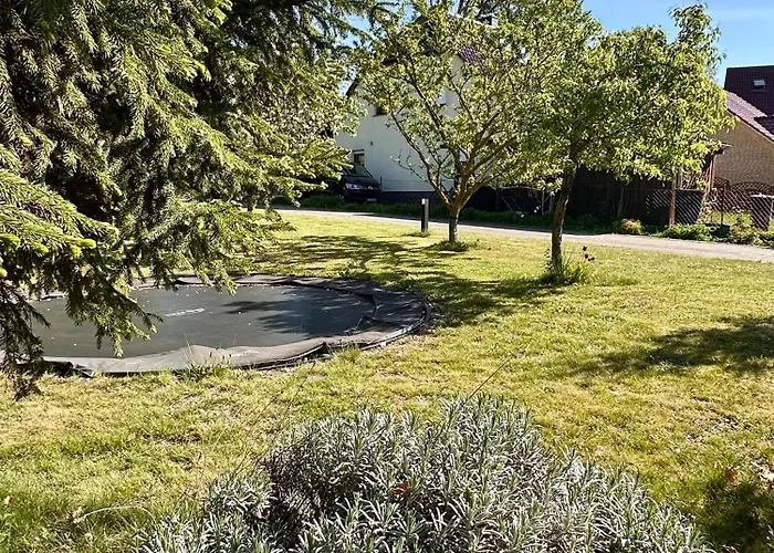 Seezeit & Romantisches Baumhaus * شتوركو